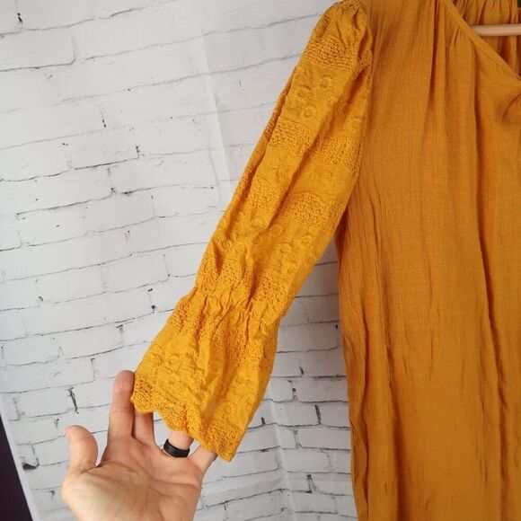 BYDESIGN ORANGE 1/2 SLEEVE ROUND NECK WITH TIE DETAIL TOP SIZE SMALL - Picture 4 of 5